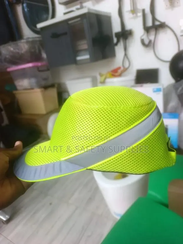 Green Bump Cap · Photo 1