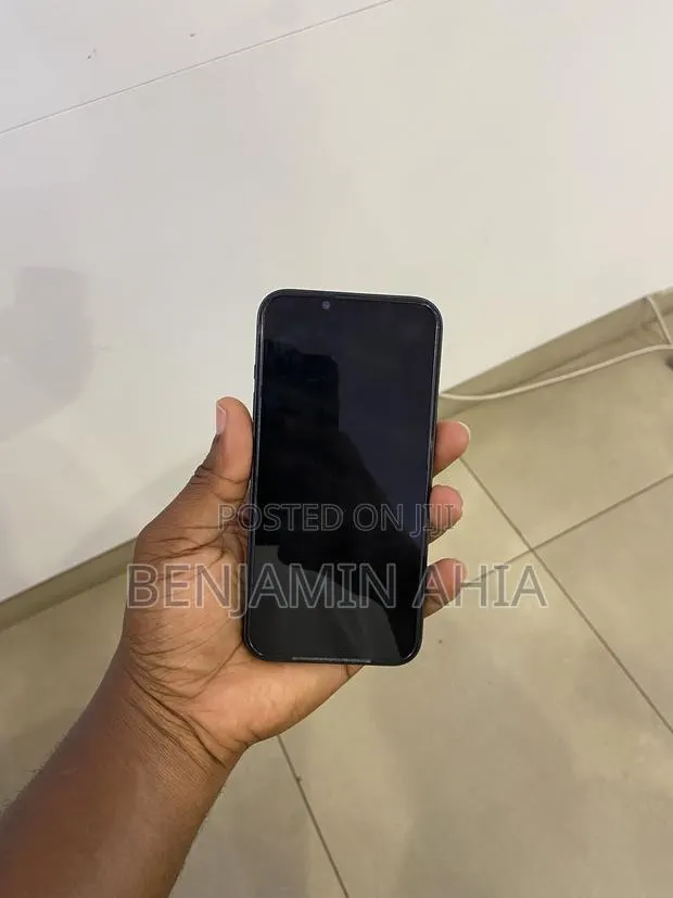 Apple iPhone 14 128 GB Blue · Photo 1