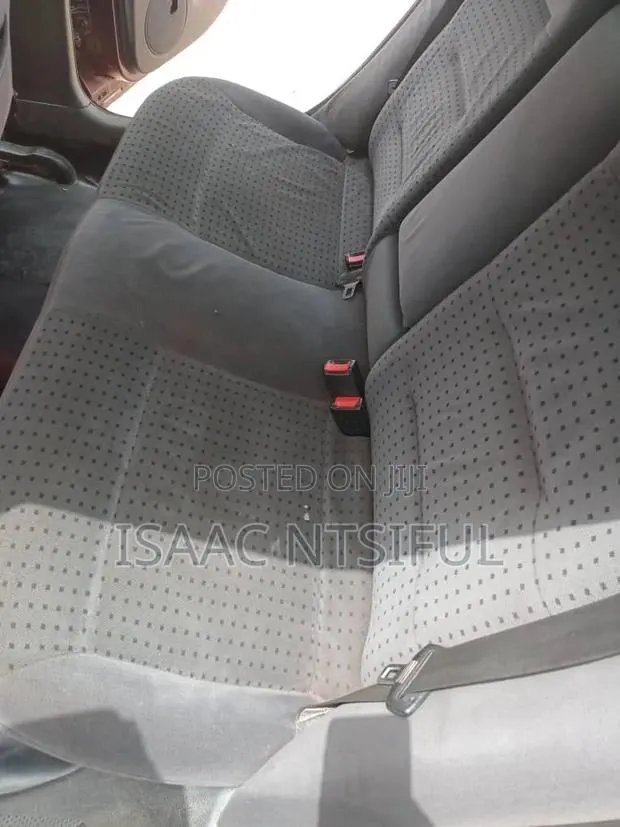 Volkswagen Passat GLS Sedan 1998 Blue · Photo 1