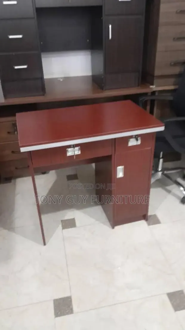 Computer Table · Photo 1