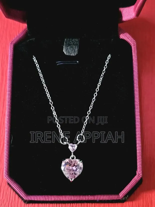 Stunning Ladies Necklaces for Her · Photo 1
