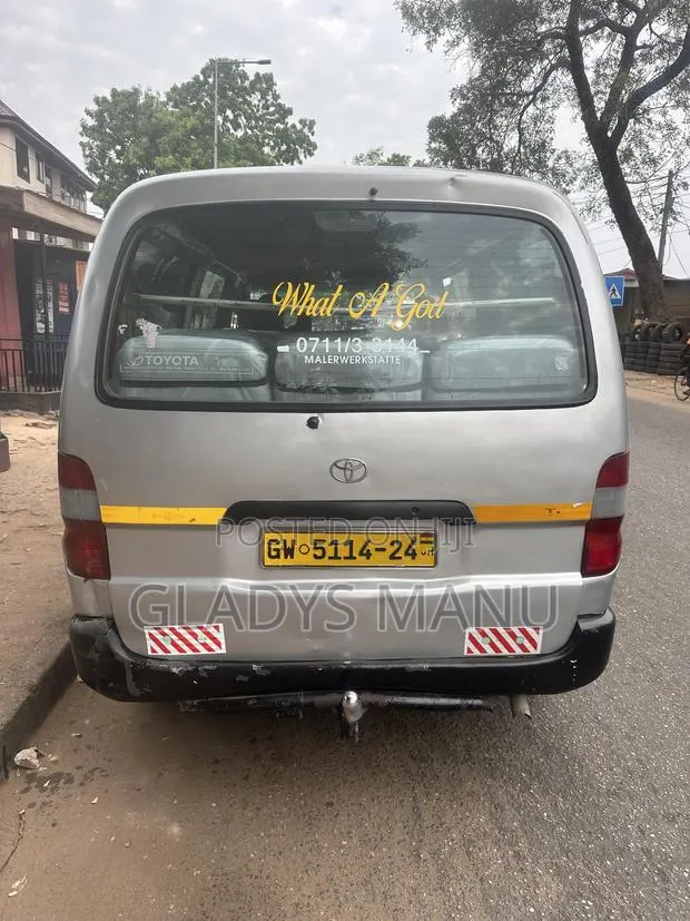 Toyota HiAce 2008 Silver