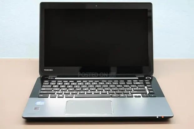 Laptop Toshiba Satellite C665 128GB AMD A10 SSHD (Hybrid) 250GB · Photo 1