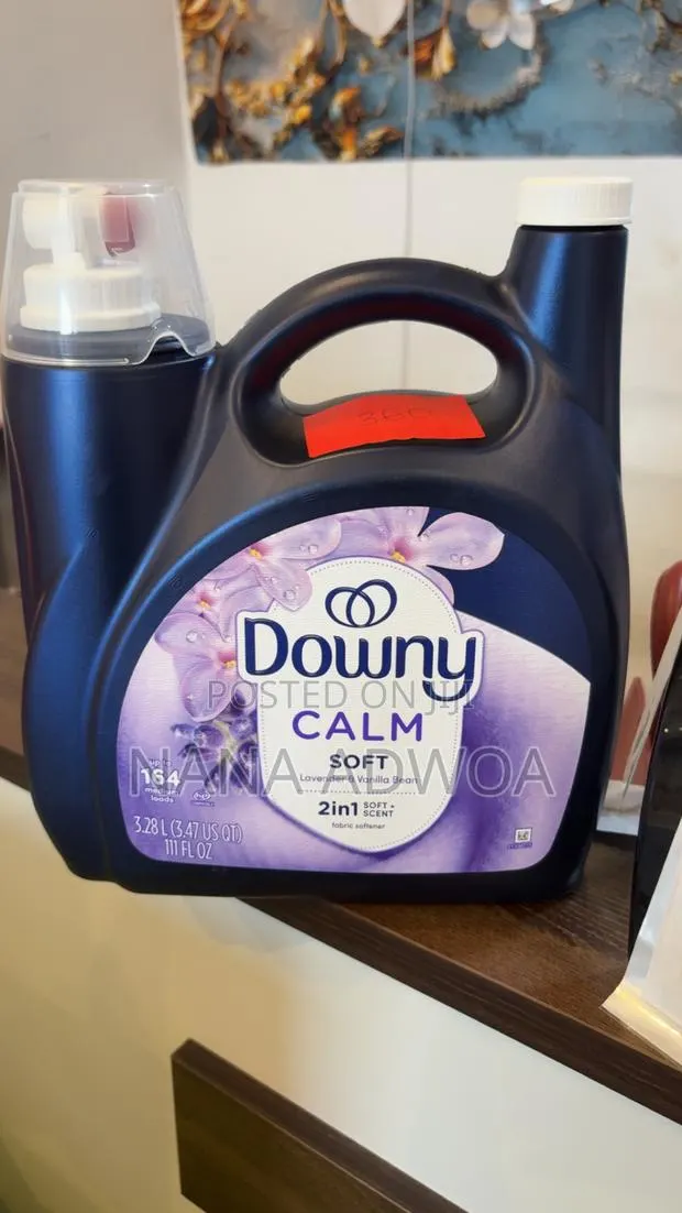 Downy Calm Fabric Softener · Photo 1