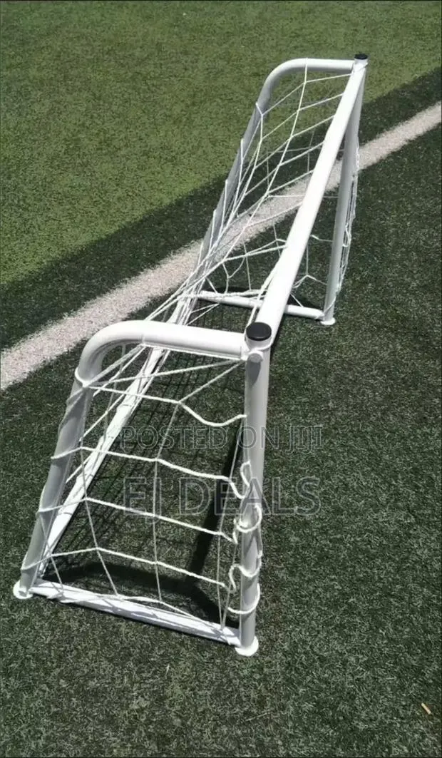 Small Poles Goal Post Metal · Photo 1