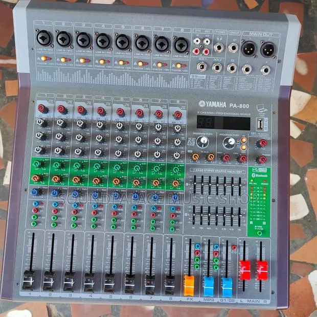 Yamaha PA-800 Is an 8-Channel Professional Audio Mixer With USB · Photo 1