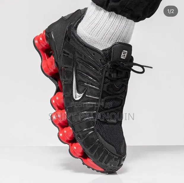 Nike Shox Black And Red · Photo 2