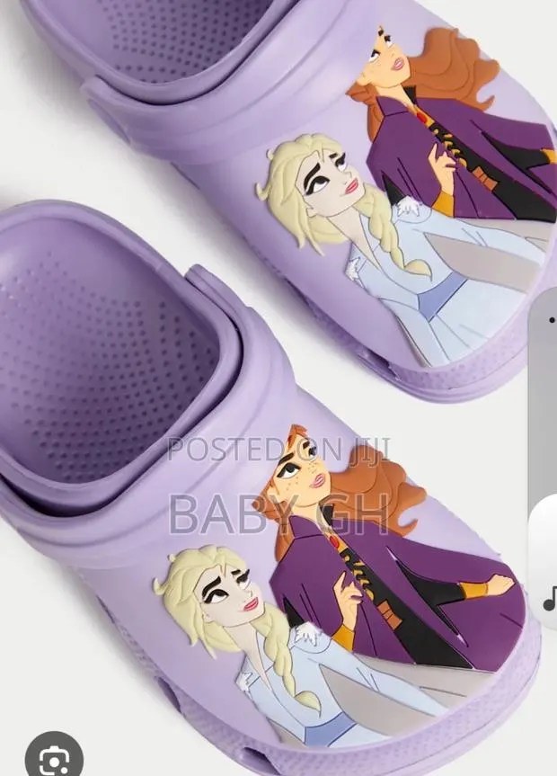 Girls Cartoon Character M S Crocs · Photo 1
