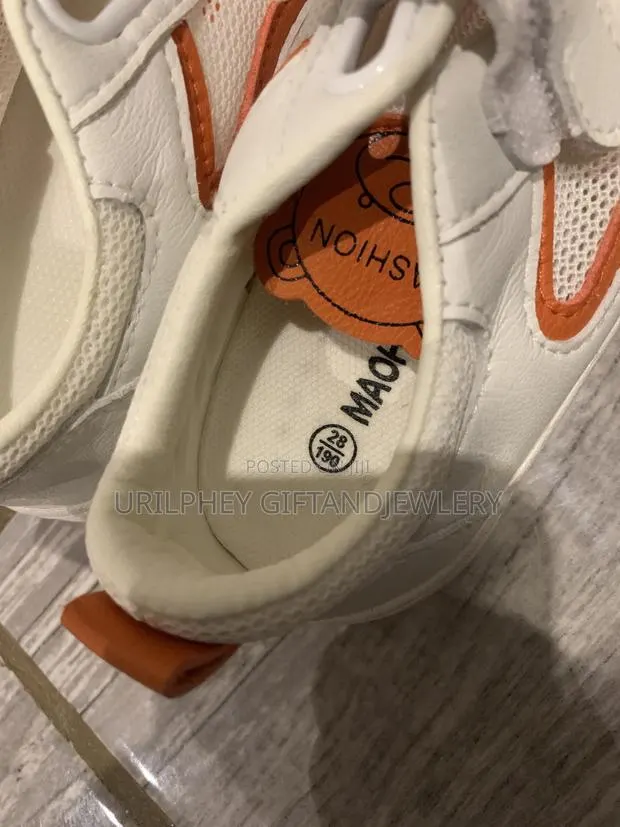 Toddler Cream Orange Teddy Bear Sneakers – Easy-Strap Athletic Shoes · Photo 2