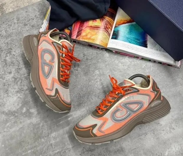 Dior B30 Countdown Tech · Photo 1