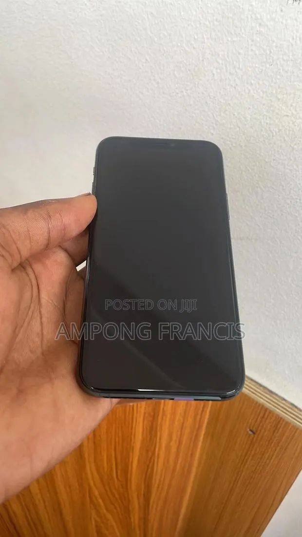 Apple iPhone 11 Pro 256 GB Green · Photo 1