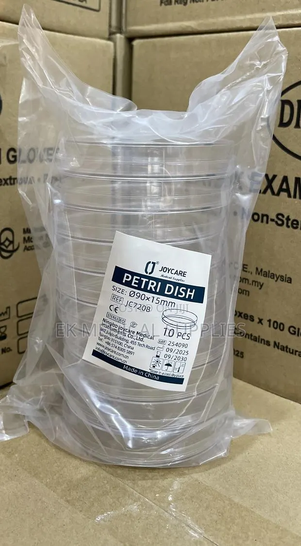 Petri Dish · Photo 1