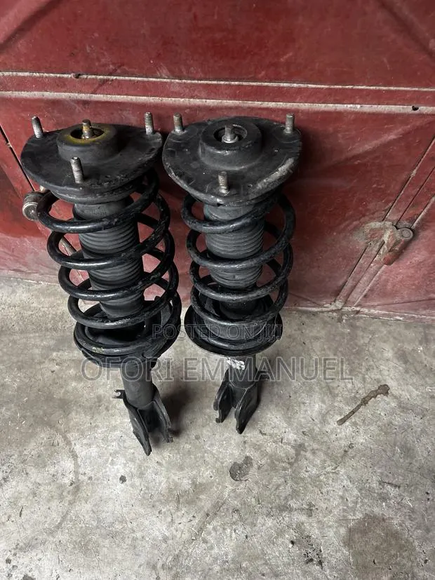 Hyundai Santafe Front Shocks · Photo 1