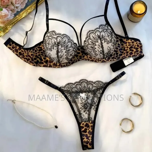 Women Sexy Lingerie Set Bra and Panties Set · Photo 1