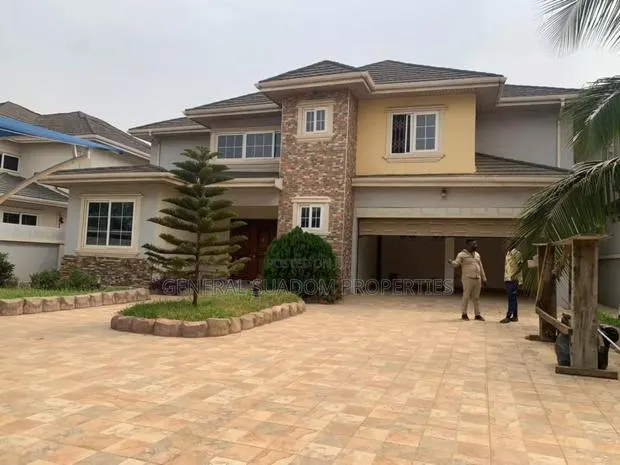 5bdrm Duplex in Suadom, Baatsona Total for rent · Photo 1