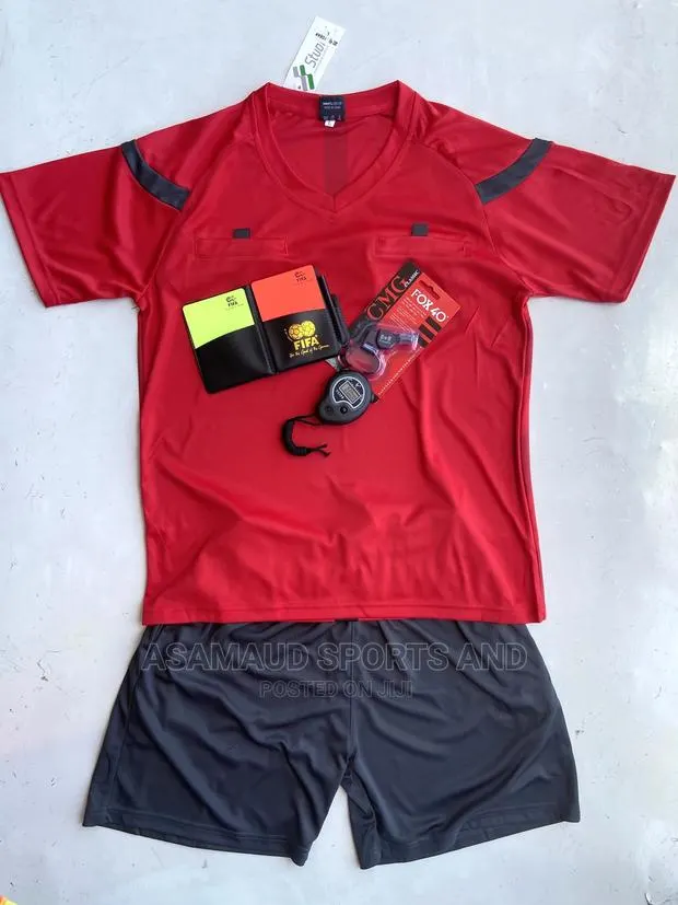 Original Set of Refereee Items at Cool Price · Photo 1