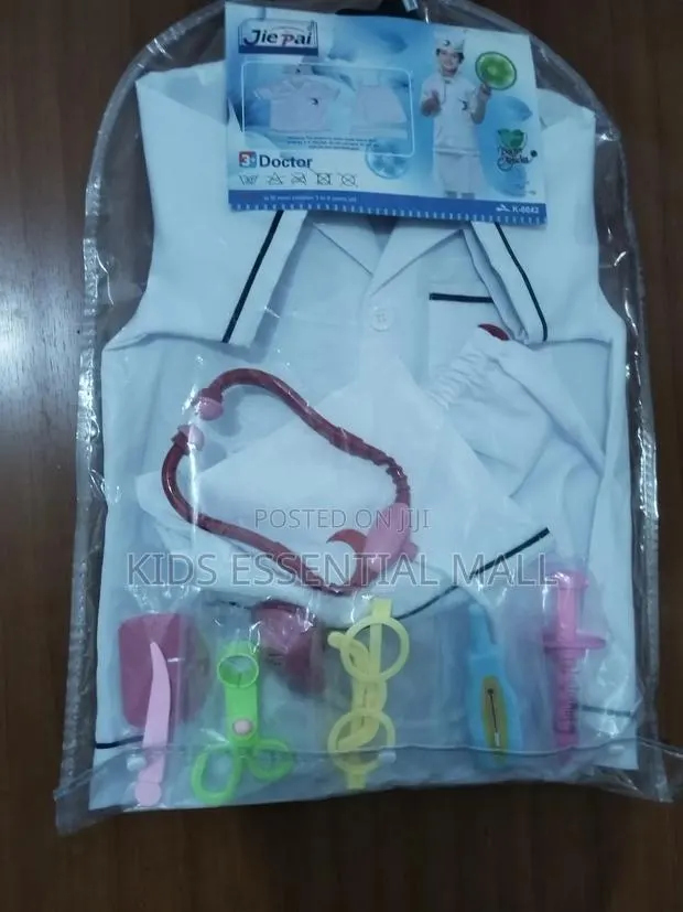 Girl Doctor Career Costume for Kids · Photo 4