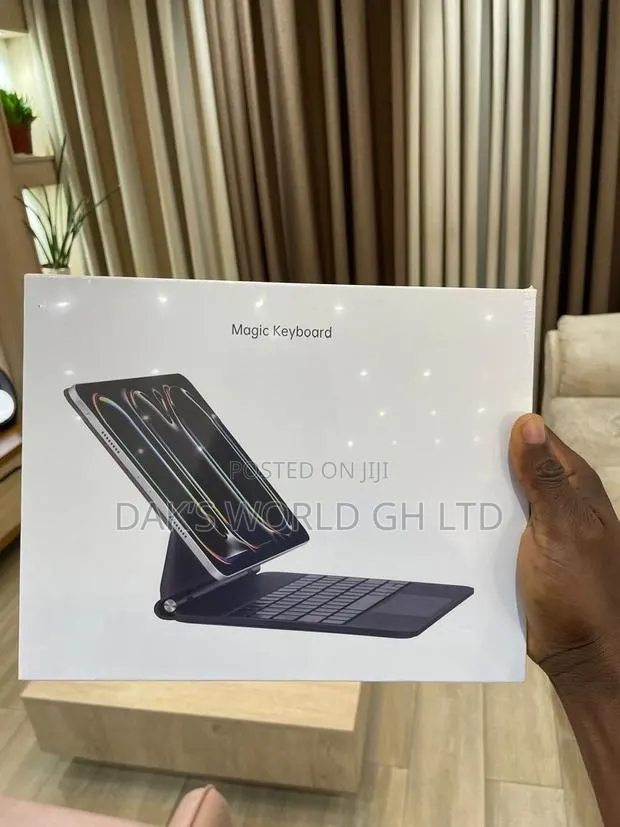 Bluetooth Keyboard for iPad 10th and a 16 iPad · Photo 1