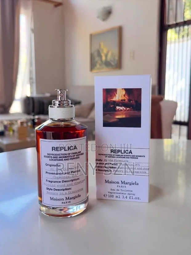 Replica by the Fireplace Maison Martin Margiela · Photo 1