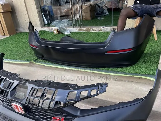 Civic 2022, 2023, 2024, 2025 Back Bumper Complete · Photo 1