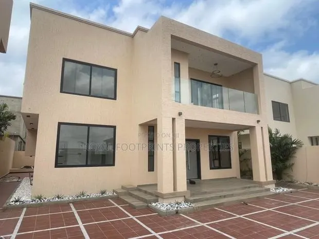5bdrm House in Luxelooks Properties, East Legon for sale · Photo 1