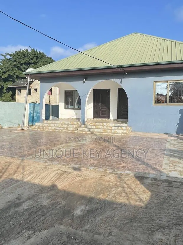 3bdrm House in Unique Key Agency, Tseaddo for rent · Photo 1