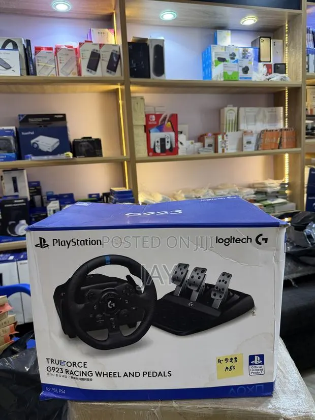 Logitech G923 Racing Wheel Ps5 · Photo 1