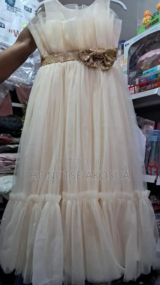 6-7 Years Girls Dress. · Photo 1