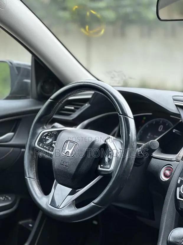 Honda Civic EX Sedan 2020 Black · Photo 1