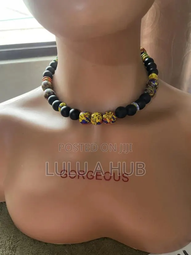 Beaded Necklace · Photo 1
