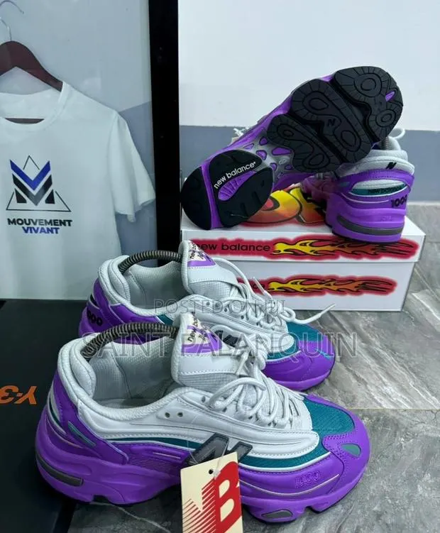 New Balance Sneakers · Photo 1