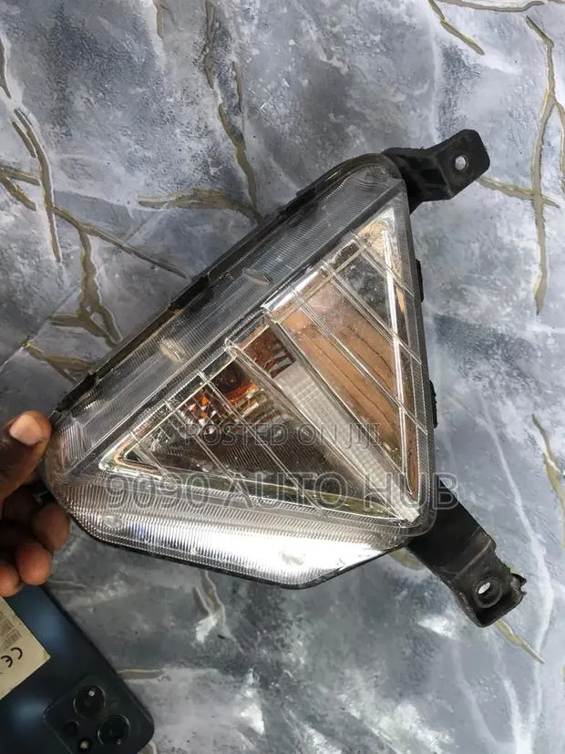Hyundai Elantra 2019, 2020 Fog Light – Premium OEM | Foreign Used · Photo 1