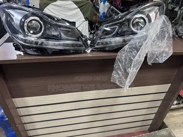 Benz C250 Head Light Led · Photo 1