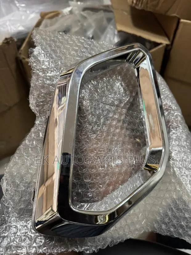 Honda CRV Bumper Chrome Shining/Black 2023 2024 2025 · Photo 1