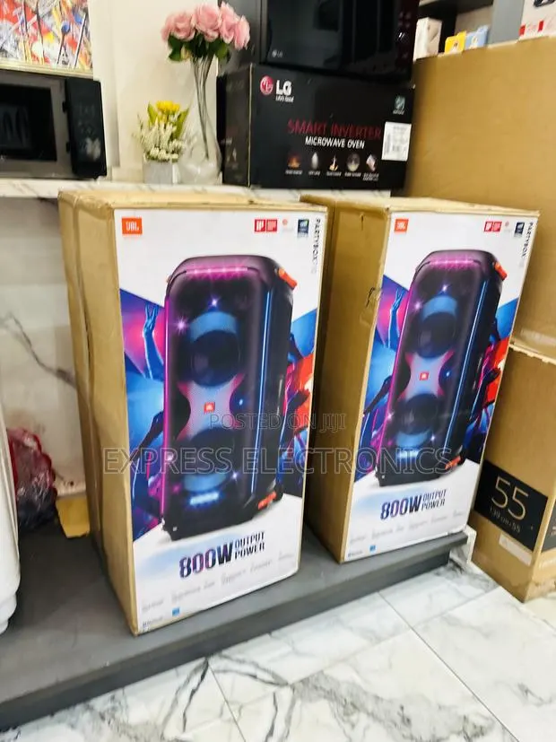 Grab Your Favorite JBL 710 Bluetooth Speaker Wireless · Photo 1