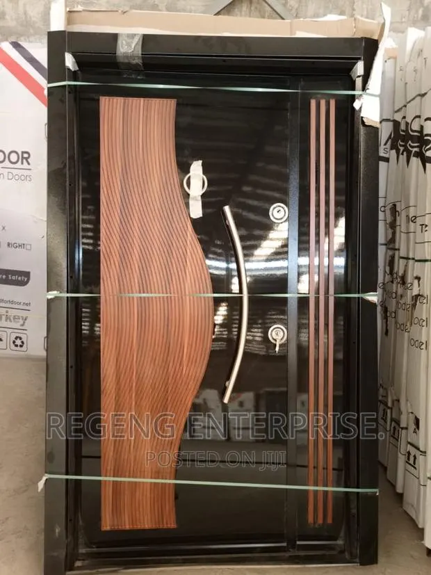 Luxurious Turkish Security Door With Accessories · Photo 1