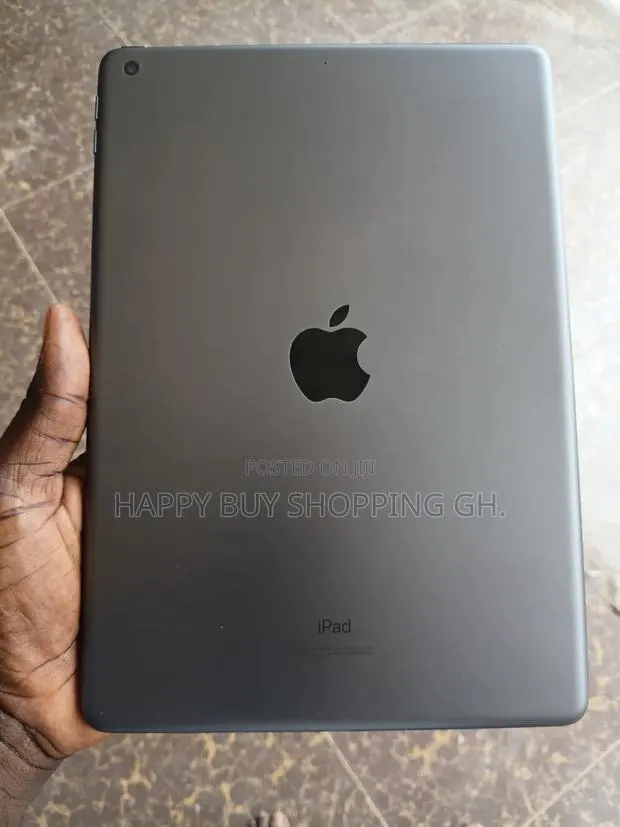 Apple iPad 10.2 (2020) Wi-Fi 32 GB Gray · Photo 1