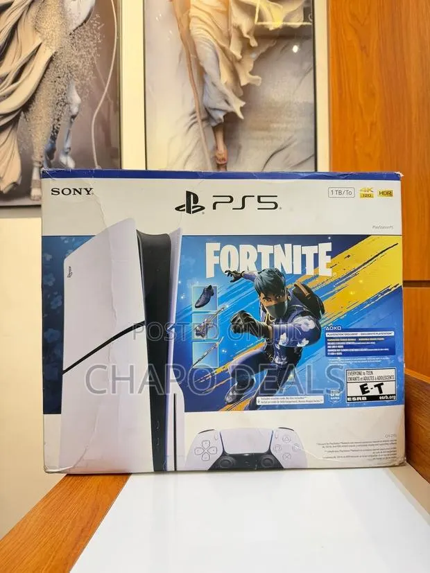 *New PS5 Slim Standard 1TB* *New Heatsink & Front Matte Design* · Photo 1