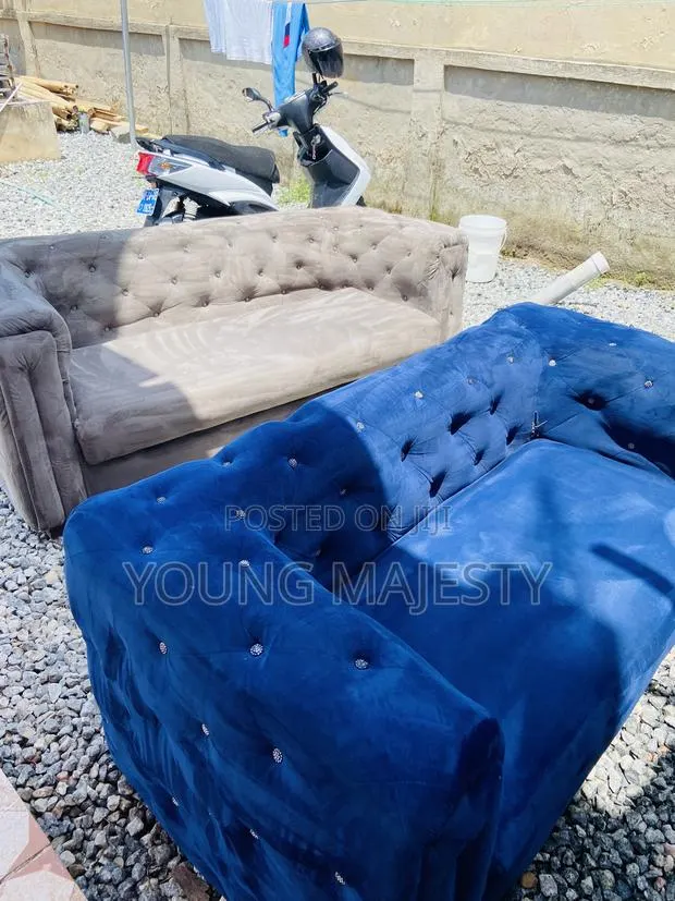 Sofa Cleaning Services · Photo 1