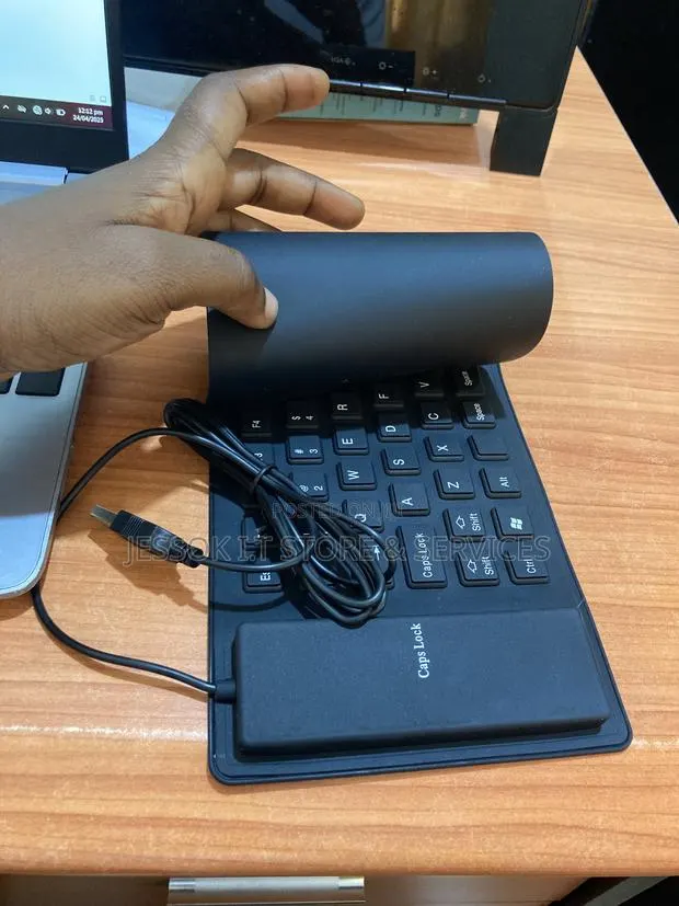 Flexible Keyboard · Photo 1