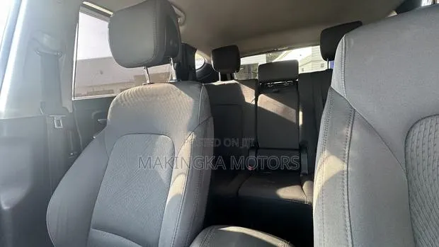 Hyundai Santa Fe GLS 4dr SUV AWD (3.3L 6cyl 6A) 2015 Silver · Photo 1