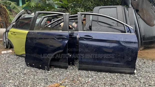 Honda cRV 2013,2014,2015, 2016 Doors Set Available · Photo 1