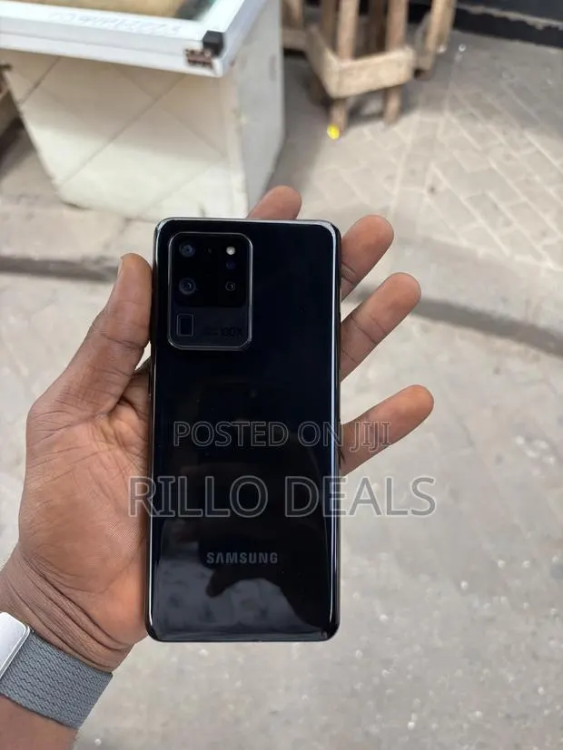 Samsung Galaxy S20 Ultra 5G 128 GB Black · Photo 1