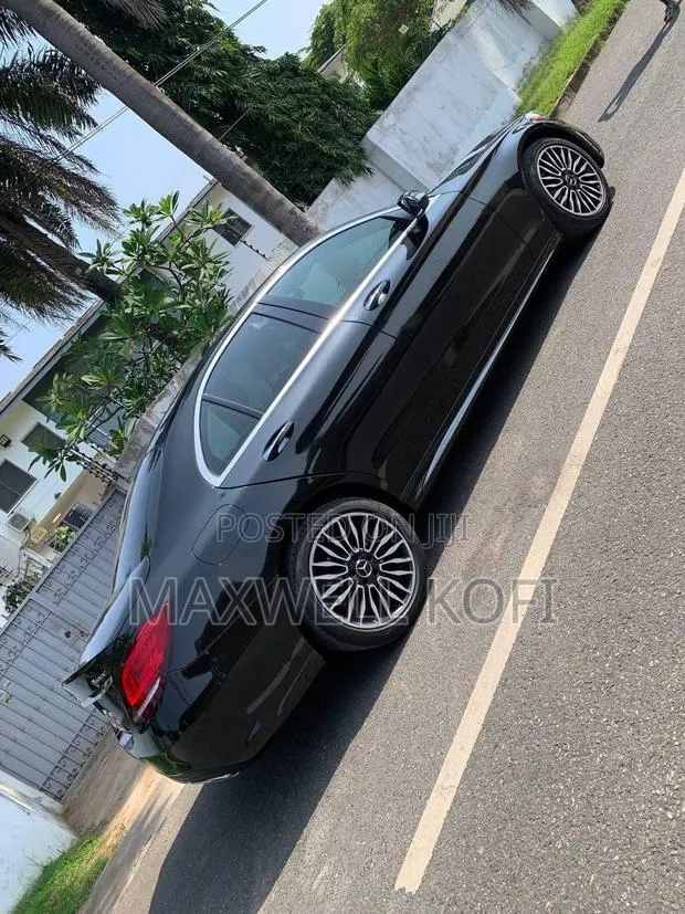 Mercedes-Benz C300 2020 Black · Photo 1