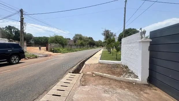 Prine Titled Land at Cantonment for Sale · Photo 1