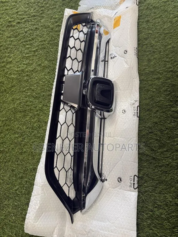 Honda CRV Cr-v Front Bumper Shells Grille 2017 2018 2019 2020 2021 · Photo 1