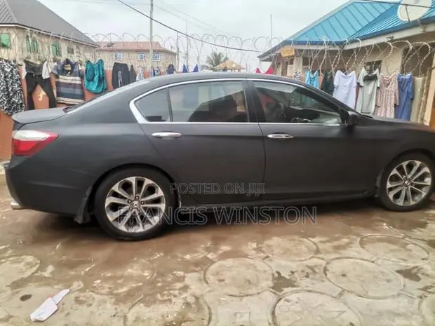 Honda Accord Sport 4dr Sedan (2.4L 4cyl CVT) 2015 Black · Photo 1