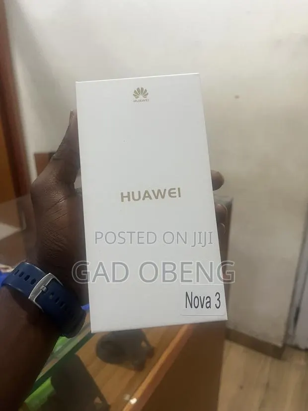New Huawei nova 3 128 GB Gold · Photo 1