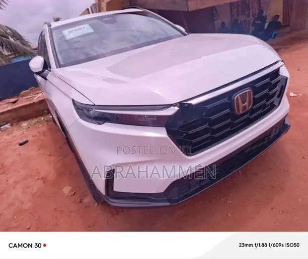 Honda CR-V 2025 White · Photo 1