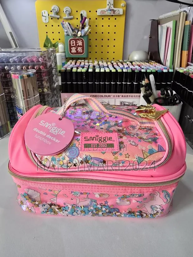 Smiggle Unicorn Confetti Themed Lunch Bag · Photo 1